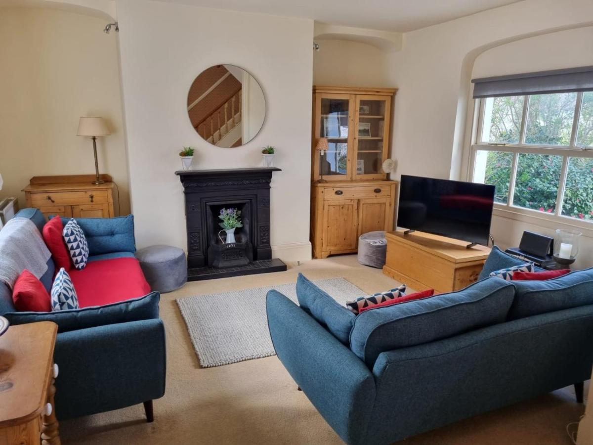 Stunning & Spacious House In Central Tenby Exterior foto